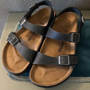Birkenstock Sonora Leather Sandals - size 39 - new without box